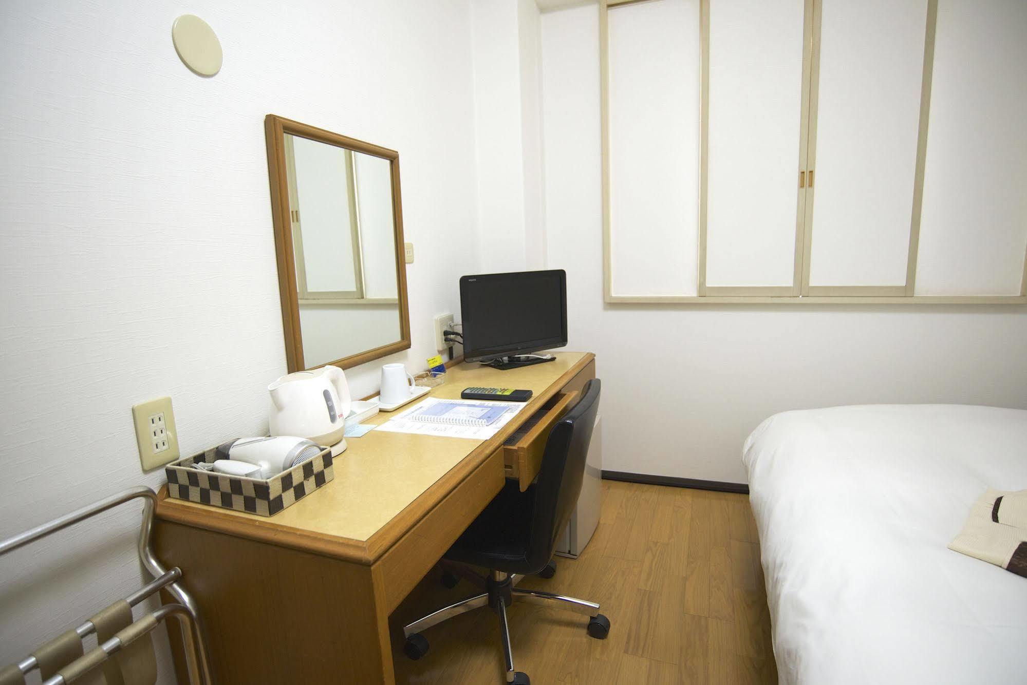 Smile Hotel Atsugi Exterior foto