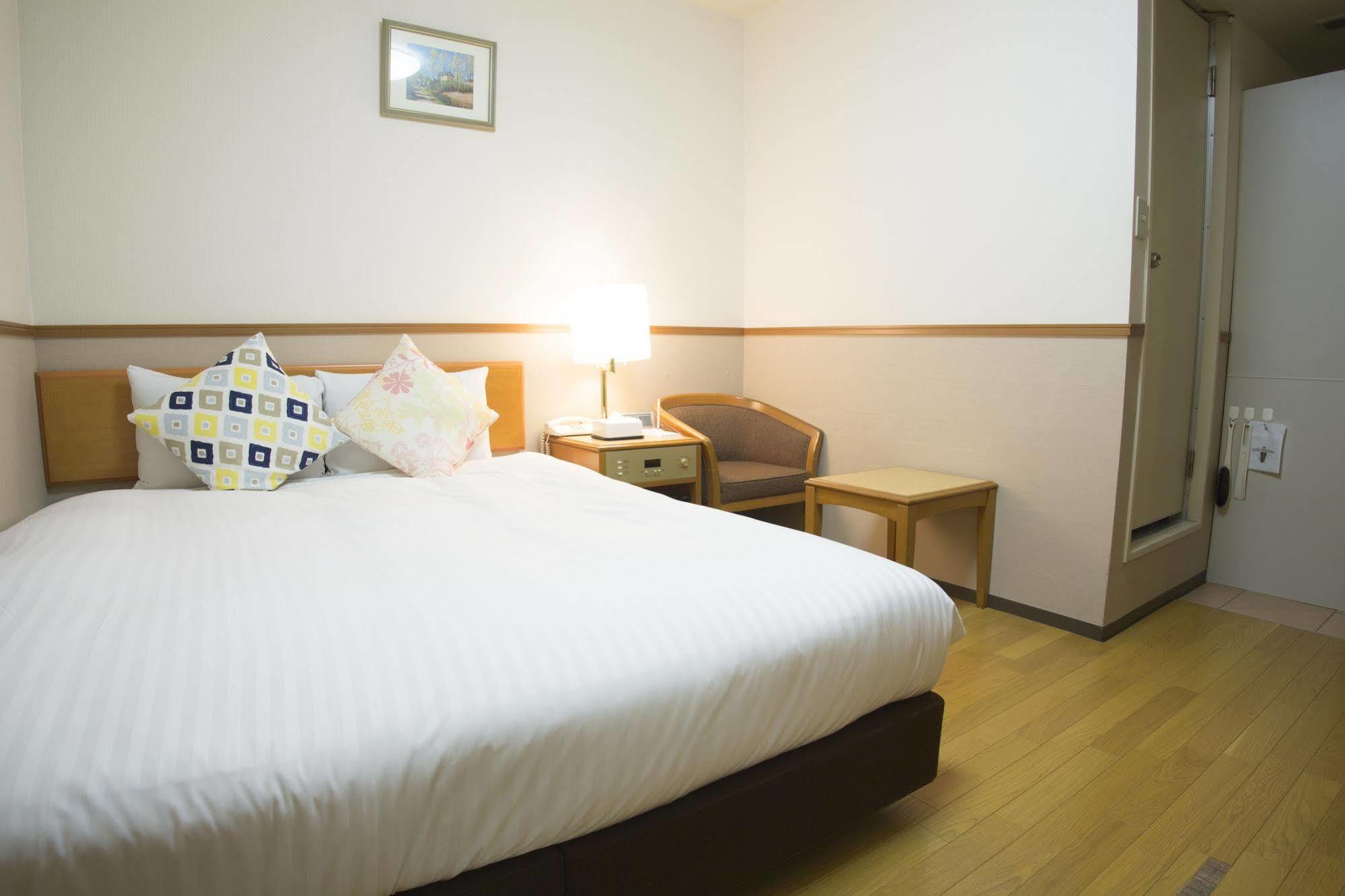 Smile Hotel Atsugi Exterior foto